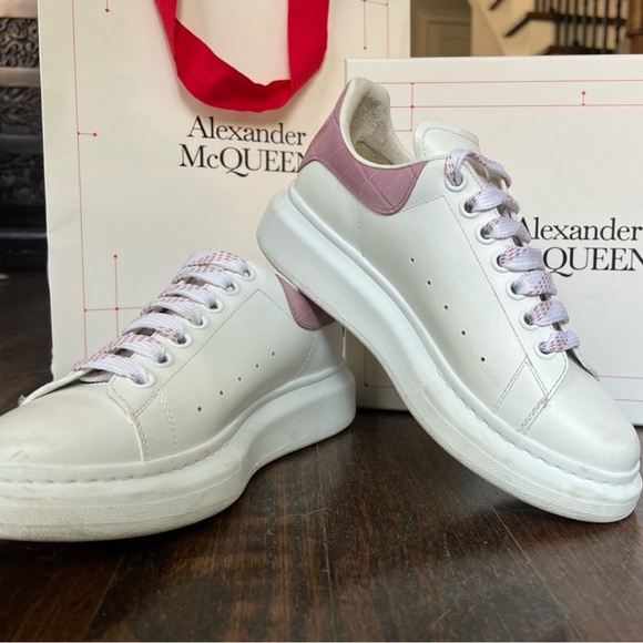 Antic pink Alexander McQueen sneakers! - Picture 2 of 9